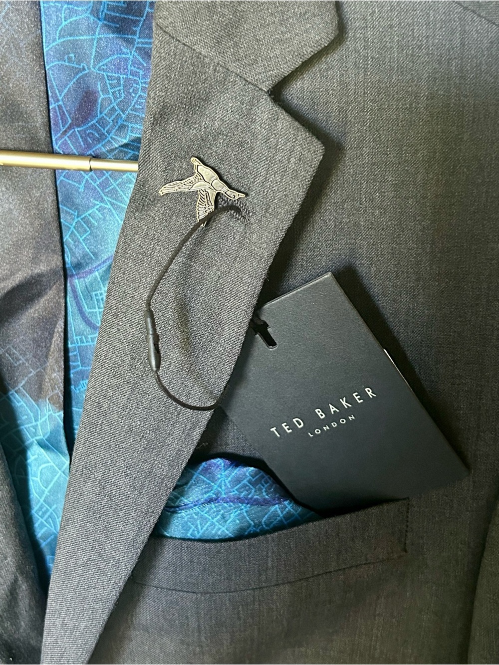 NWT $663 retail Ted Baker Men's grey suit jacket with Lapel Pin size 38R